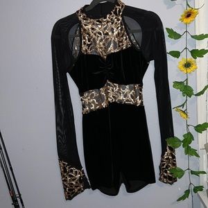 a wish come true dance costume, black and gold, size medium